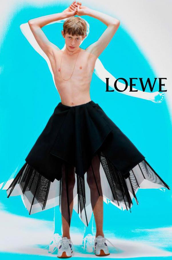 Trends . Loewe Mode (2021-02-08-2021-02-08)