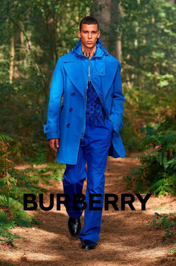 Collection Menswear . Burberry (2021-03-23-2021-03-23)