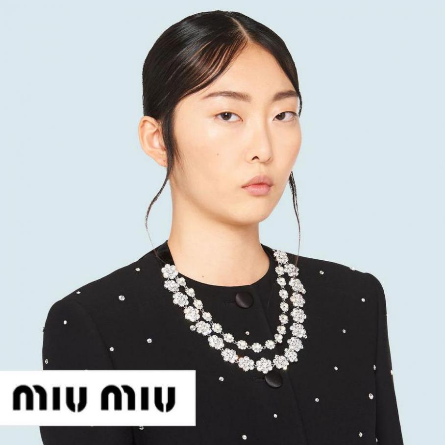 Ready to Wear Collection . Miu Miu (2021-04-20-2021-04-20)