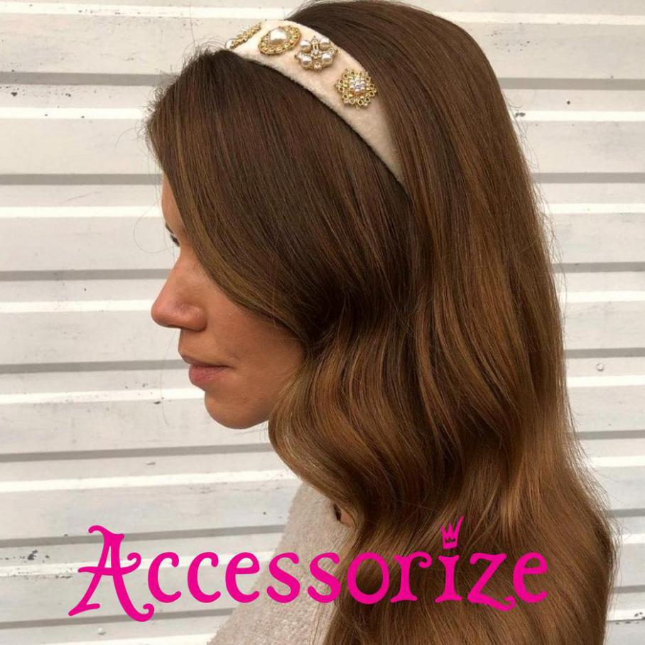 Trends Collection . Accessorize (2021-04-22-2021-04-22)