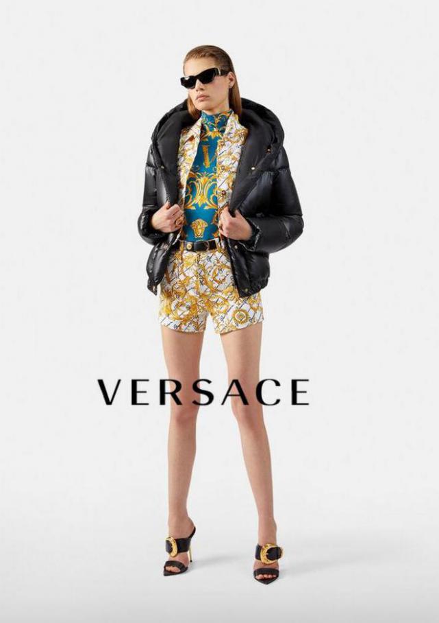 Jackets and coats . Versace (2021-07-23-2021-07-23)